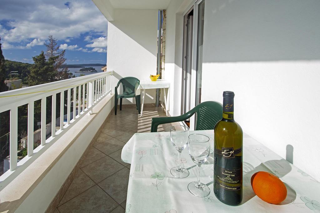 Apartments Julija Hvar Pokoj fotografie